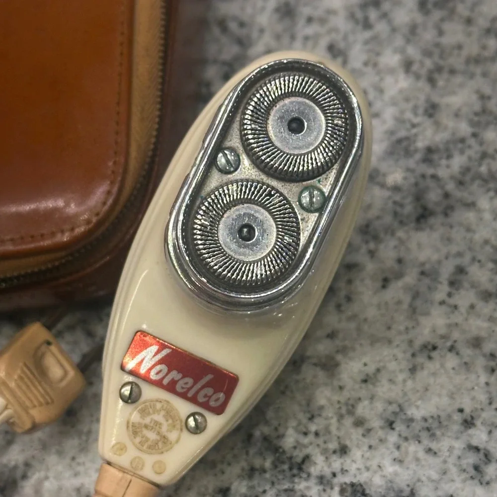 Norelco Mens Speedshaver Cream Vintage‎ Rotary Razor Tan Leather Case MCM Retro